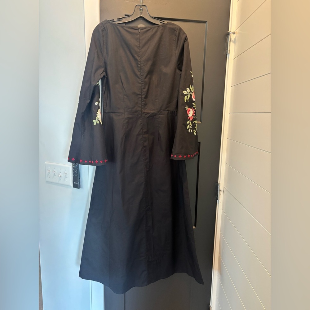 Fanm Mon Yobe Dress Midi Maxi Floral Embroidered Bell Sleeves Black Small NWT - Picture 10 of 15